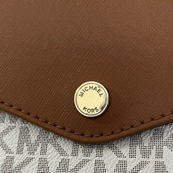 Michael Kors Beige Logo Tote with Brown Trim - Picture 2 of 11